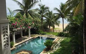 Olalani Resort & Condotel